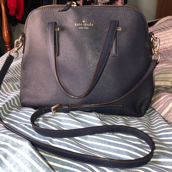 kate spade Handbags - Kate Spade Medium Sized Purse